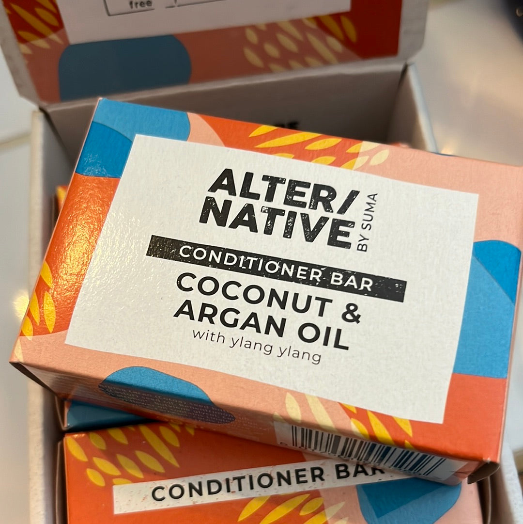 A picture of Alter/Native’s conditioner bar coconut and argan oil.