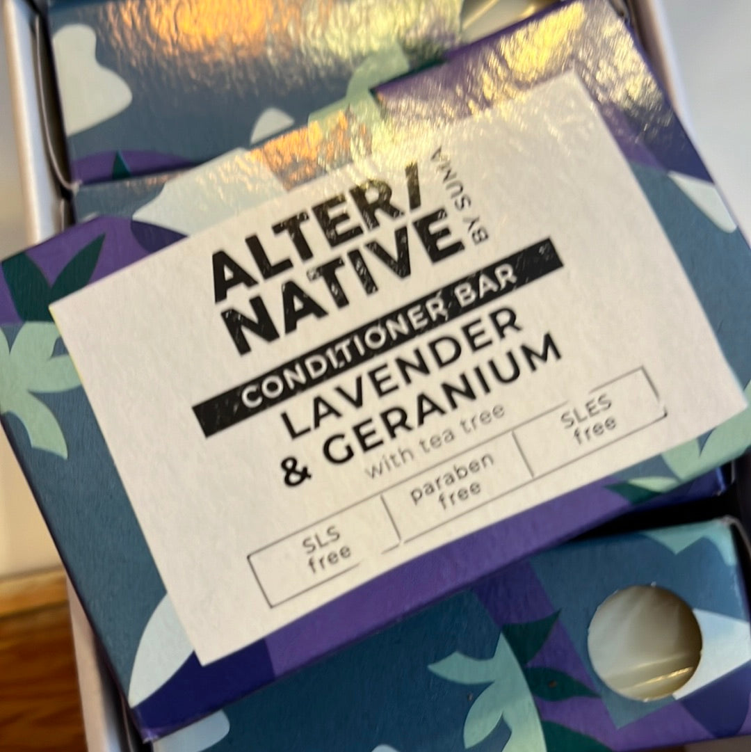 A picture of Alter/Native’s conditioner bar lavender and geranium.